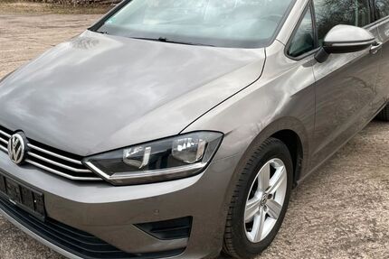 VW Golf Sportsvan 143.200 km 9.850 &euro; Regensburg 93049