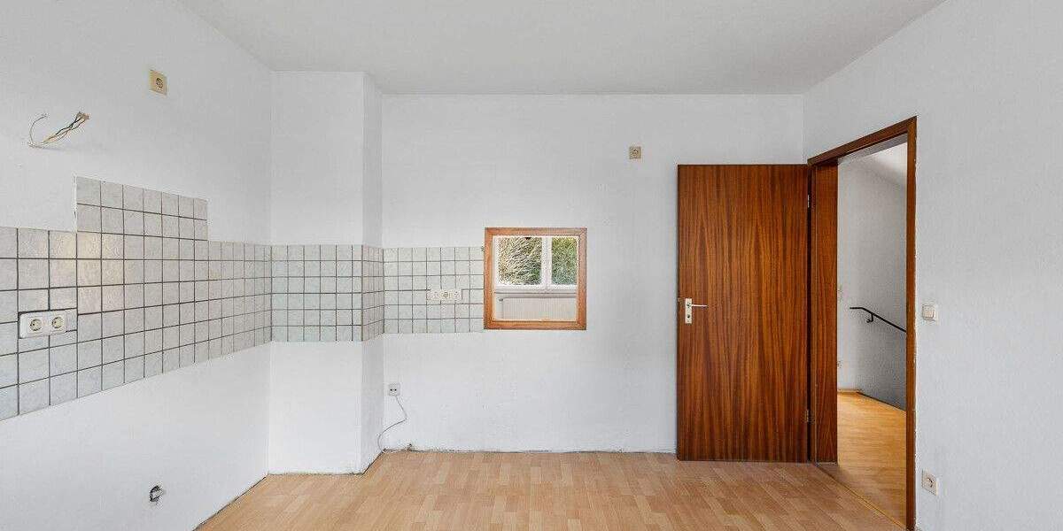 Reihenmittelhaus Regensburg Ostenviertel - 5 Zimmer, 136 m&sup2;, 499.000&euro; | Angebot:25702640