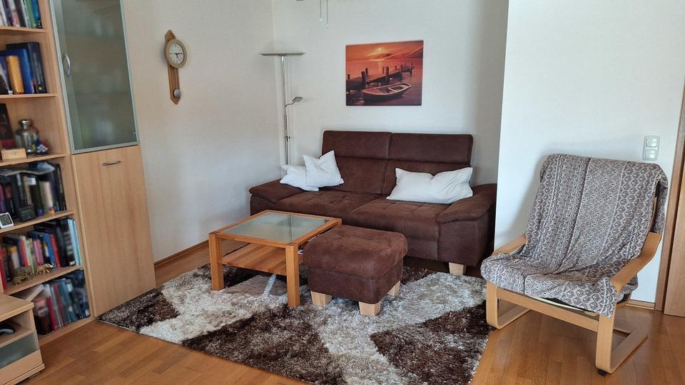 Helle 3-Zimmer-Wohnung mit Balkon, Keller & Carport
