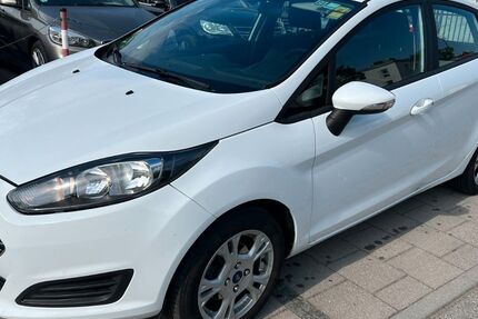 Ford Fiesta 228.000 km 3.150 &euro; Regensburg 93055