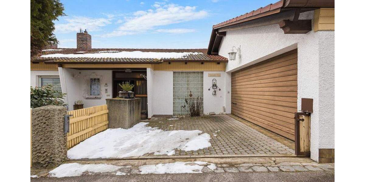 Einfamilienhaus Undorf Undorf - 7 Zimmer, 208 m&sup2;, 599.000&euro; | Angebot:25779834