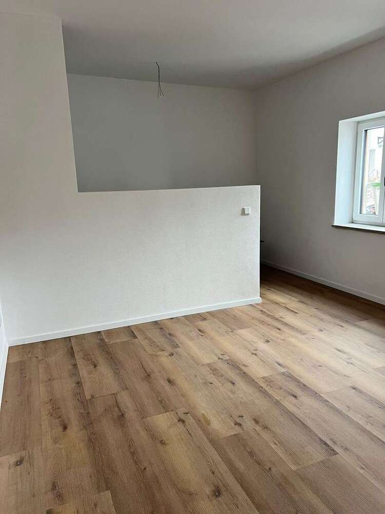 Wohnung zum Mieten in UNTERSCHAMBACH 1.270 € 120 m²