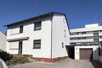 Charmantes Einfamilienhaus mit großem Garten und Potenzial in Regensburg-Reinhausen 6 zimmer