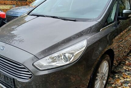 Ford Galaxy 143.000 km 13.899 € Regensburg-Bernhardswald 93170