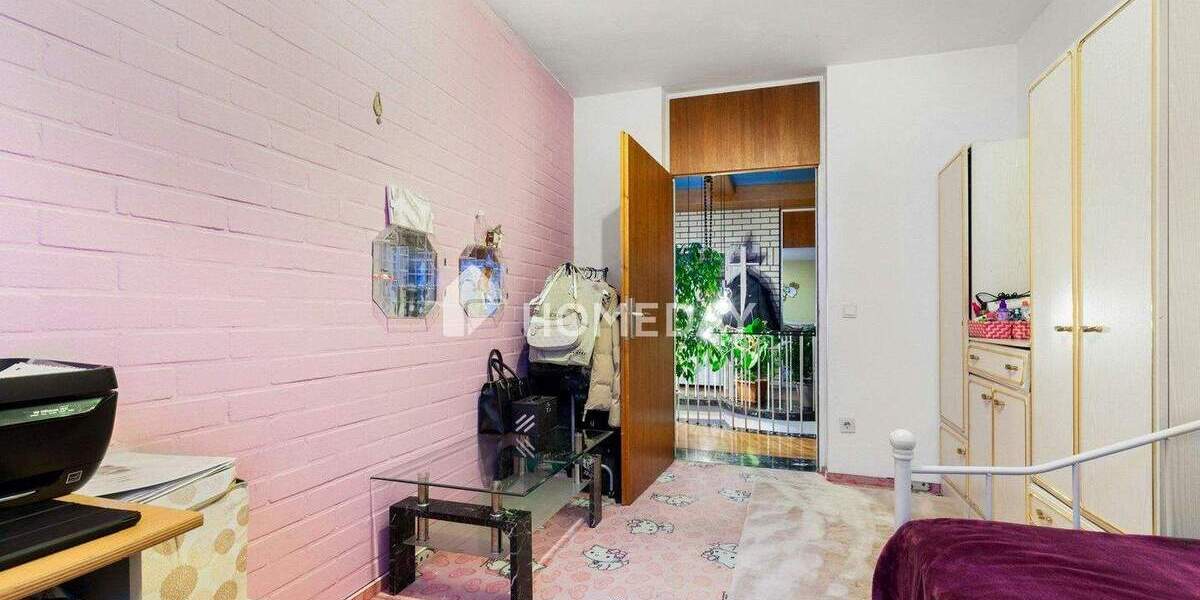 Charmantes Einfamilienhaus in ruhiger Lage mit Kamin, Loggia und gepflegtem Garten 6 zimmer