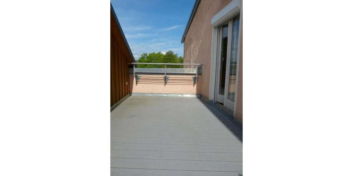 Etagenwohnung Burglengenfeld - 4 Zimmer, 127 m&sup2;, 850&euro; | Angebot:25096732