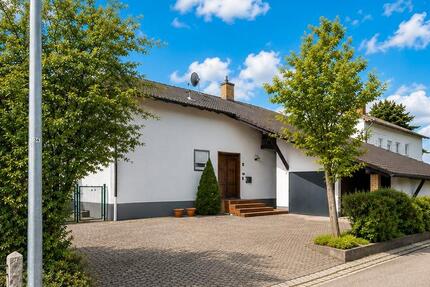 Haus Mintraching - 8 Zimmer, 210 m&sup2;, 579.000&euro; | Angebot:27005538