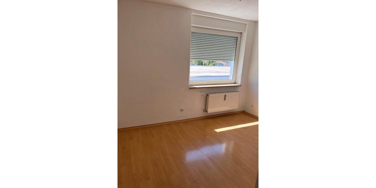 Etagenwohnung Regensburg Das Dörnberg - 4 Zimmer, 91 m&sup2;, 1.280&euro; | Angebot:26476736