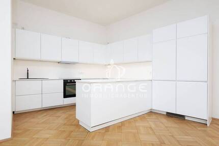 Wohnung Regensburg Innenstadt - 1 Zimmer, 248 m&sup2;, 6.200&euro; | Angebot:26902551