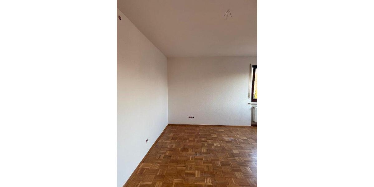 Hochparterre Regensburg Ganghofersiedlung - 3 Zimmer, 80 m&sup2;, 1.200&euro; | Angebot:26214633