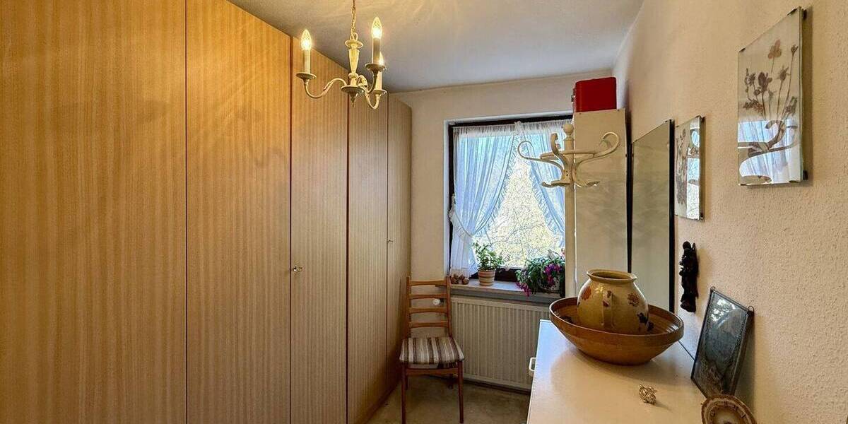 Einfamilienhaus Regensburg Westenviertel - 8 Zimmer, 145 m&sup2;, 445.000&euro; | Angebot:26190285