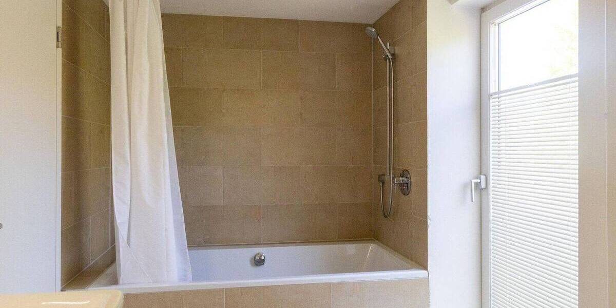 Doppelhaushälfte Regensbsurg Westenviertel - 7 Zimmer, 220 m&sup2;, 1.599.000&euro; | Angebot:26816371