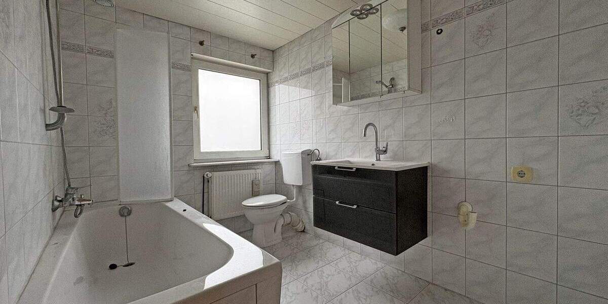 Mehrfamilienhaus, Wohnhaus Regensburg Konradsiedlung-Wutzlhofen - 6 Zimmer, 170 m&sup2;, 539.000&euro; | Angebot:25814962