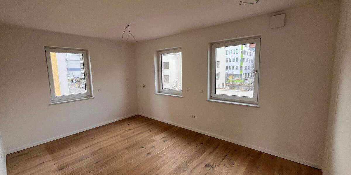 Etagenwohnung Regensburg Kasernenviertel - 4 Zimmer, 101 m&sup2;, 1.600&euro; | Angebot:25726534