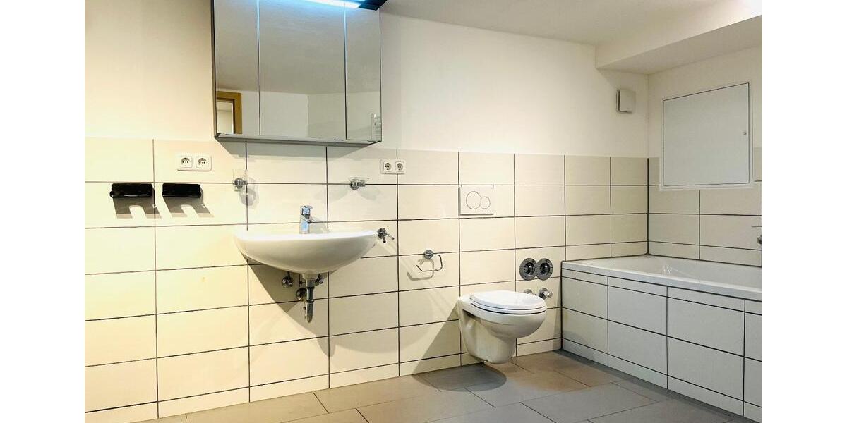 Loft - Studio - Atelier Neutraubling - 4.5 Zimmer, 119 m&sup2;, 295.000&euro; | Angebot:26766339