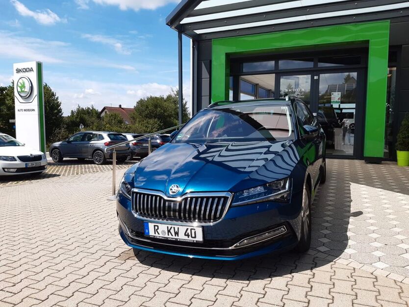 Skoda Superb 52.000 km 50.900 € Aufhausen 93089