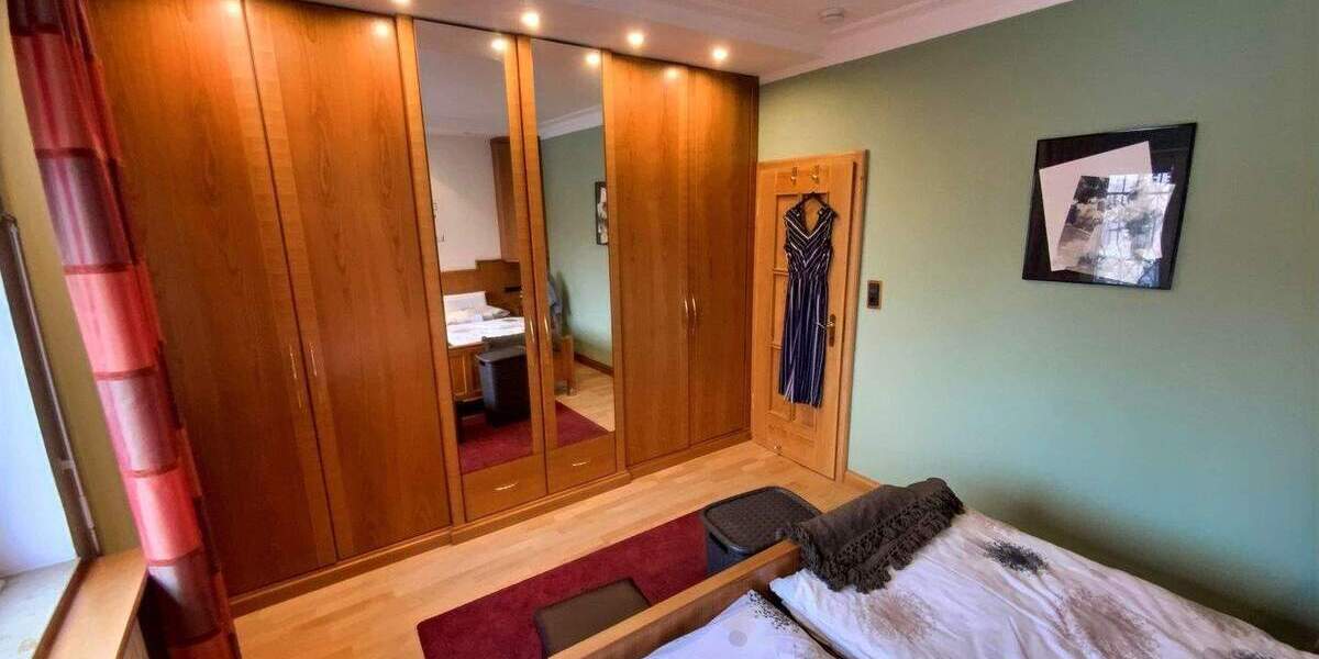 Einfamilienhaus Nittenau - 6 Zimmer, 177 m&sup2;, 395.000&euro; | Angebot:25674594