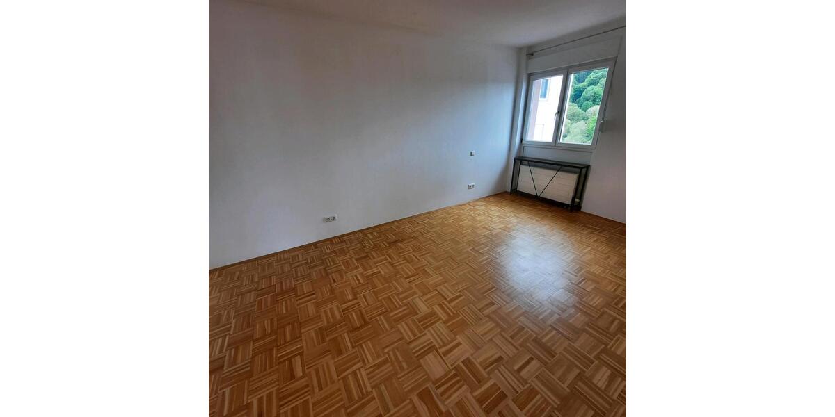 Etagenwohnung Burglengenfeld - 3 Zimmer, 86 m&sup2;, 720&euro; | Angebot:26644966