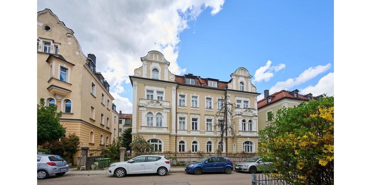 Etagenwohnung Regensburg Kumpfmühl - 4 Zimmer, 108 m&sup2;, 1.250&euro; | Angebot:26293169