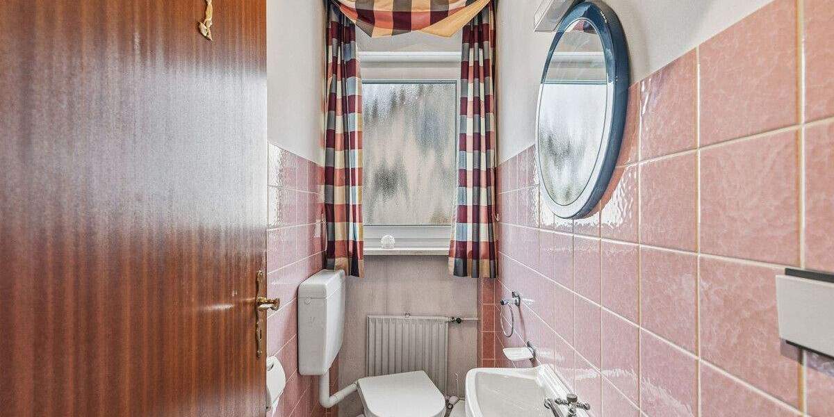 Einfamilienhaus Undorf Undorf - 7 Zimmer, 208 m&sup2;, 599.000&euro; | Angebot:25779834