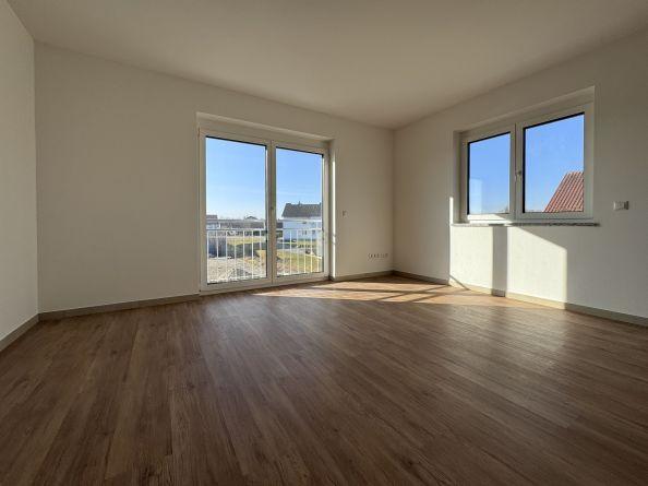 VB3533VH Bürohaus mit Betriebsleiterwohnung ca. 20 km südöstlich von Regensburg zimmer