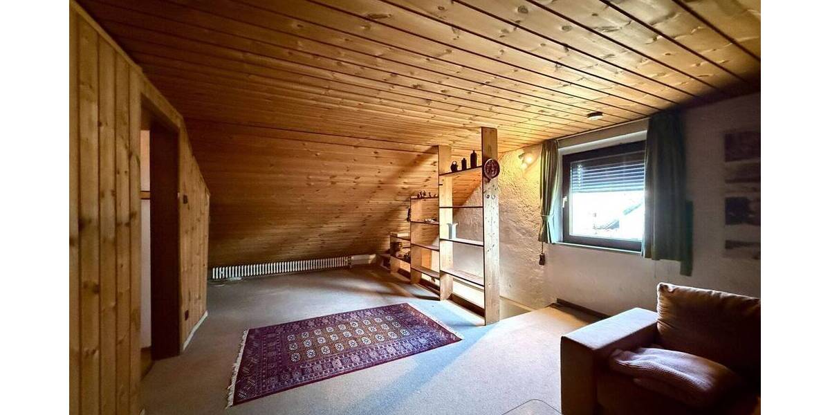 Einfamilienhaus Regensburg Westenviertel - 8 Zimmer, 145 m&sup2;, 445.000&euro; | Angebot:26190285