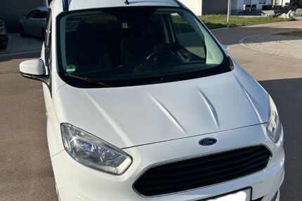 Ford Tourneo Courier 111.062 km 10.990 &euro; Bernhardswald 93170