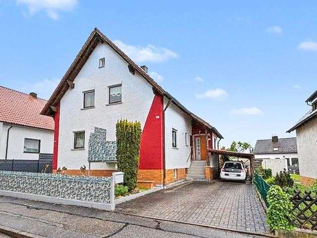 Einfamilienhaus Maxhütte-Haidhof Haidhof - 5 Zimmer, 130 m&sup2;, 319.000&euro; | Angebot:26852362