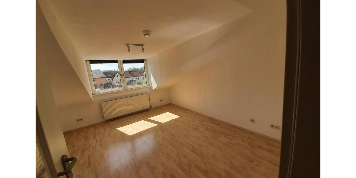 Dachgeschoßwohnung Regensburg Galgenberg - 1 Zimmer, 21 m&sup2;, 368&euro; | Angebot:26336126