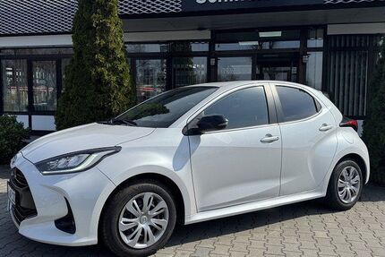 Mazda 2 Hybrid 27.903 km 22.990 &euro; Regensburg 93055