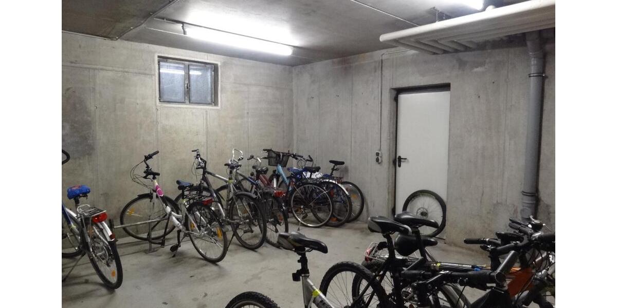 Etagenwohnung Regensburg Galgenberg - 1 Zimmer, 18 m&sup2;, 350&euro; | Angebot:25283565