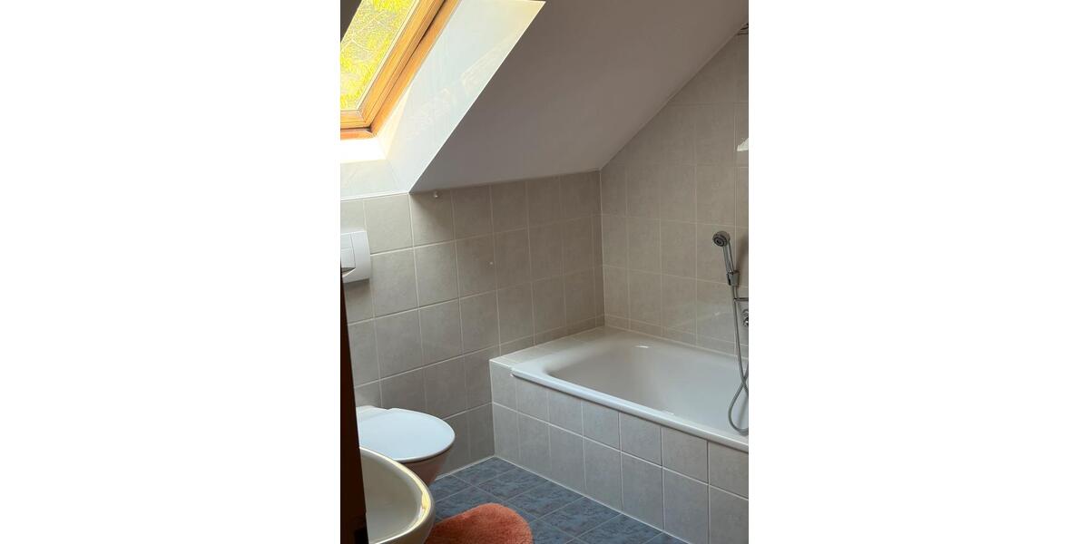 Dachgeschoßwohnung Wörth an der Donau - 3 Zimmer, 75 m&sup2;, 240.000&euro; | Angebot:27082878