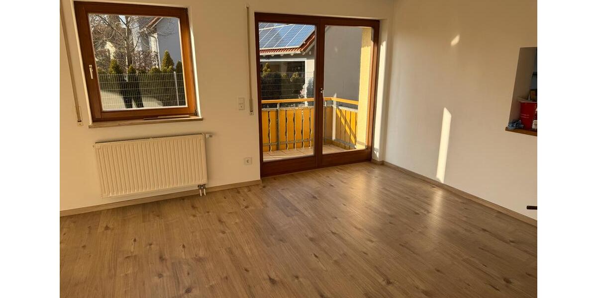 Erdgeschoßwohnung Burglengenfeld - 3 Zimmer, 81 m&sup2;, 800&euro; | Angebot:26409160