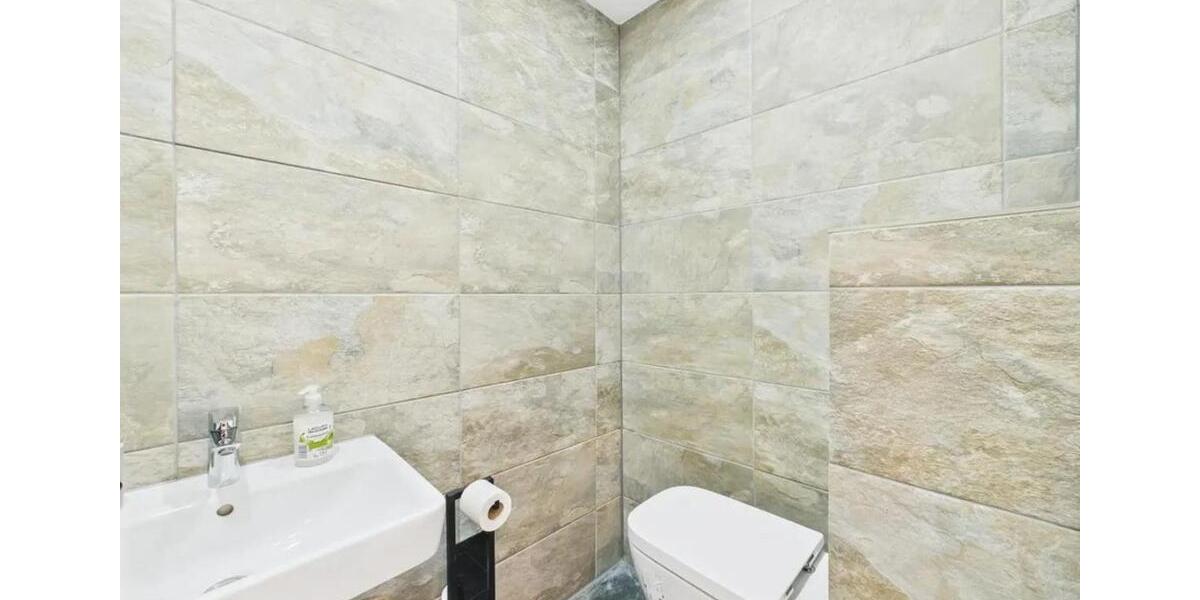 Etagenwohnung Regensburg Ganghofersiedlung - 5 Zimmer, 111 m&sup2;, 1.500&euro; | Angebot:23818406