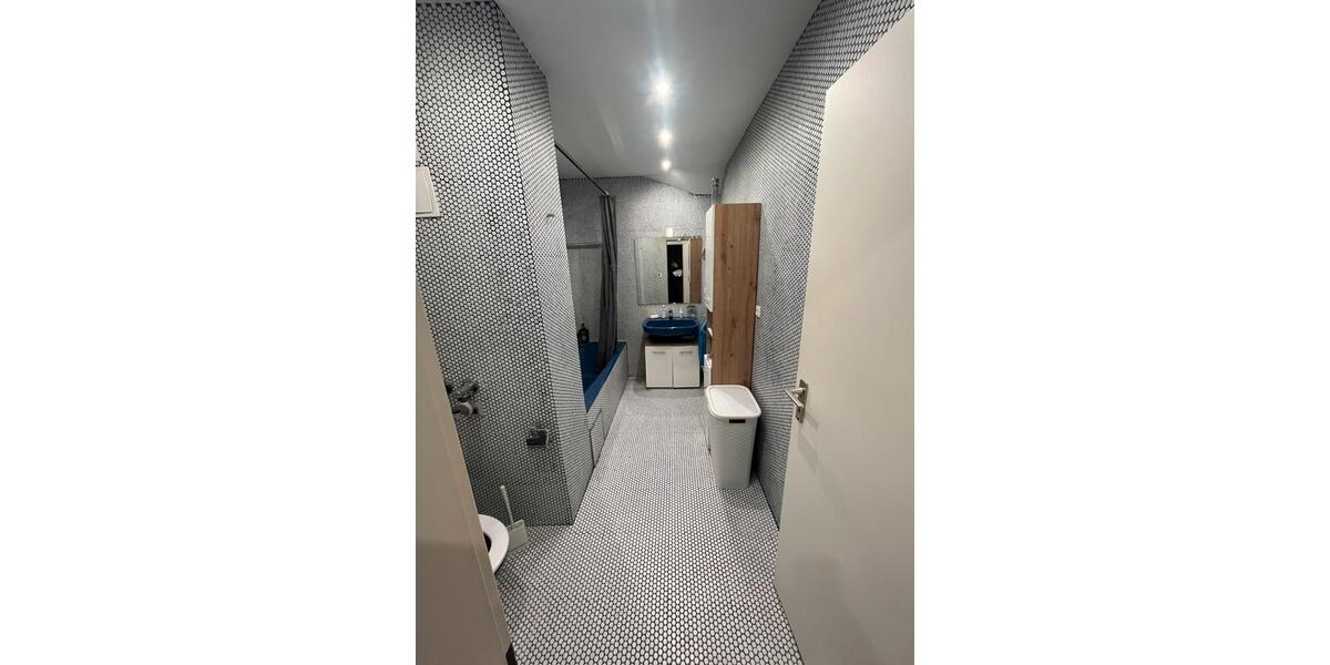 Nachmieter für Galerie Wohnung in Kumpfmühl-Ziegetsdorf-Neuprüll 2.5 zimmer