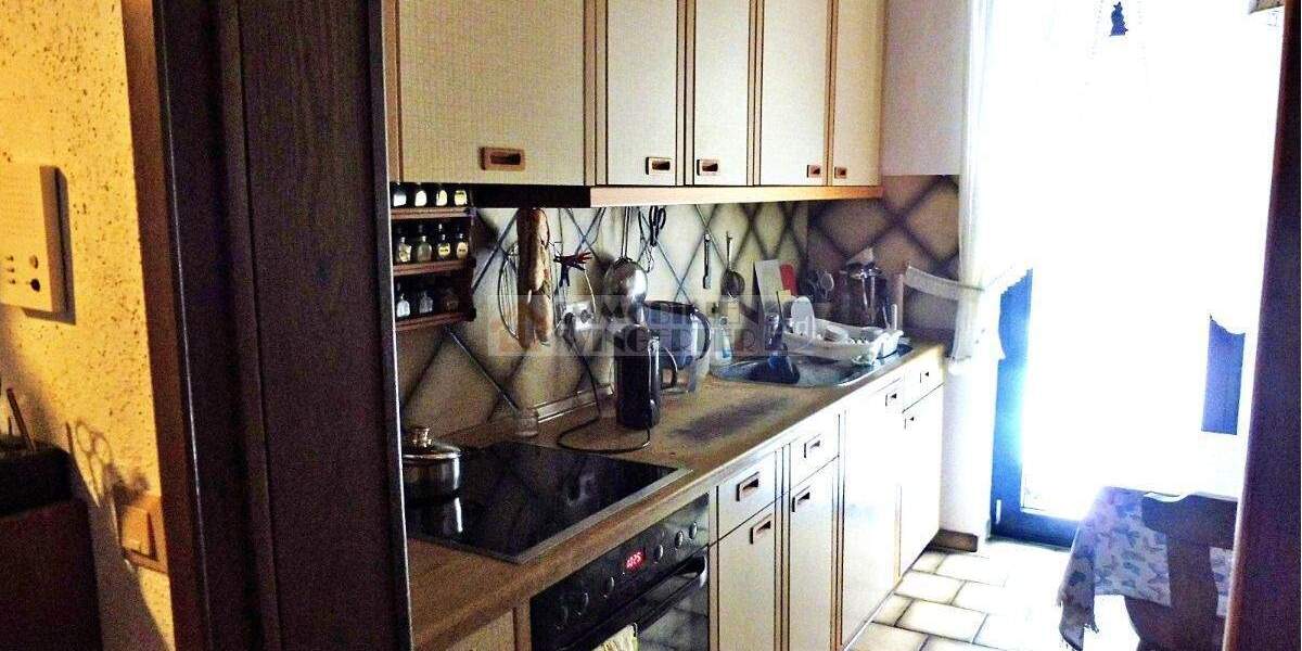 Einfamilienhaus Regensburg Kumpfmühl-Ziegetsdorf-Neuprüll - 6 Zimmer, 168 m&sup2;, 825.000&euro; | Angebot:25702514