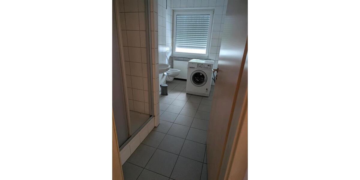 Vermiete 4- Zimmer Wohnung mit Balkon, uninähe 4 zimmer