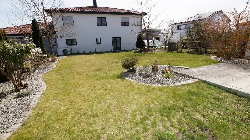 Doppelhaushälfte Sünching - 4 Zimmer, 138 m&sup2;, 1.250&euro; | Angebot:26247334