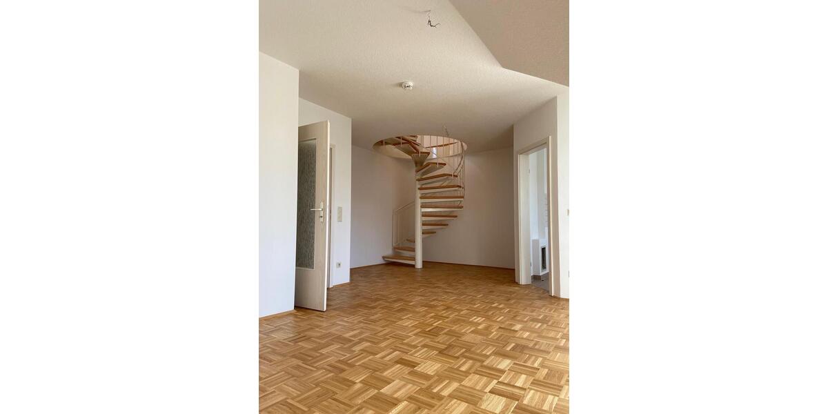 Maisonettenwohnung Thalmassing - 4 Zimmer, 97 m&sup2;, 1.220&euro; | Angebot:25382351