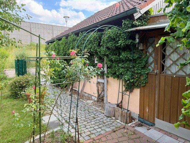 Doppelhaushälfte Wenzenbach - 4 Zimmer, 107 m&sup2;, 450.000&euro; | Angebot:27081408