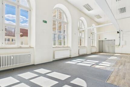 Top-Gewerbelage am Regensburger Dom – Historisches Flair trifft auf hohe Frequenz zimmer