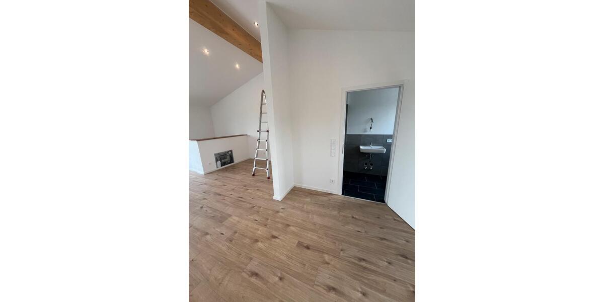 Maisonettenwohnung Barbing - 5.5 Zimmer, 145 m&sup2;, 1.900&euro; | Angebot:26464301