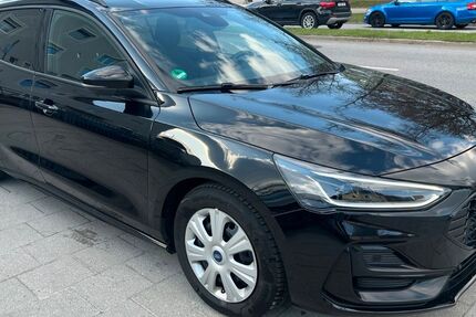 Ford Focus 107.000 km 14.150 &euro; Regensburg 93055