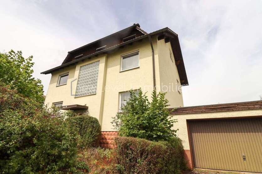 Haus zum Kaufen in Teublitz 370.000 € 166 m²