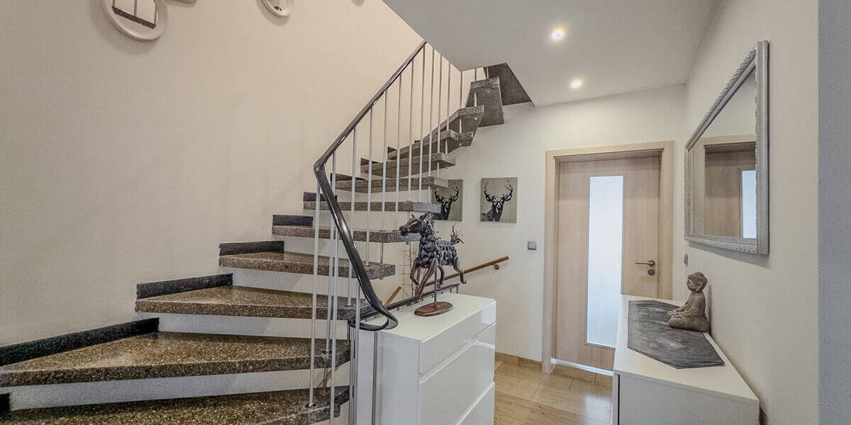 Reihenmittelhaus Regenstauf - 4 Zimmer, 107 m&sup2;, 449.000&euro; | Angebot:26142937