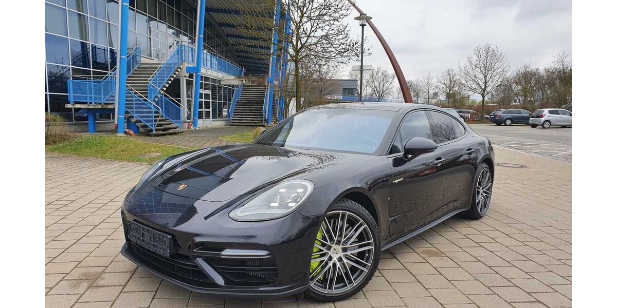 Porsche Panamera 94.400 km 75.560 € Regensburg 93059