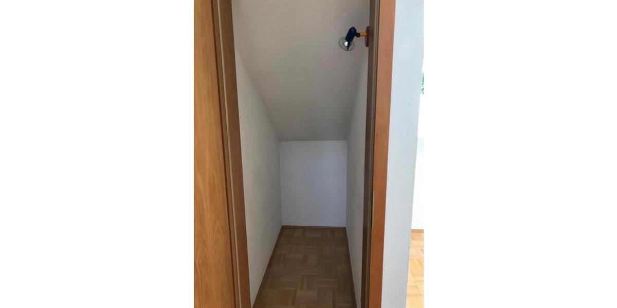 Dachgeschoßwohnung Regensburg Gallingkofen - 2 Zimmer, 44 m&sup2;, 240.000&euro; | Angebot:25977190