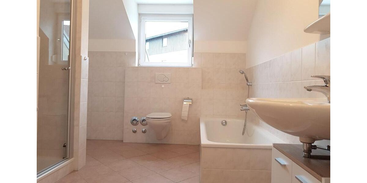 Etagenwohnung Regensburg Gallingkofen - 2 Zimmer, 80 m&sup2;, 820&euro; | Angebot:25639227