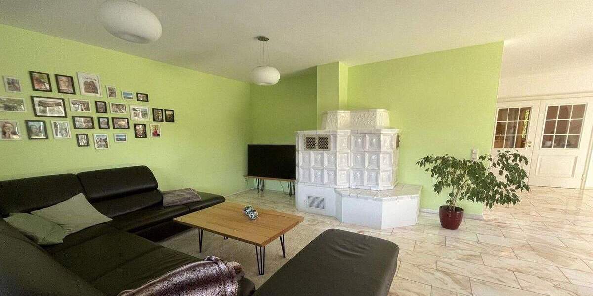 Einfamilienhaus Nittendorf - 7 Zimmer, 245 m&sup2;, 1.099.000&euro; | Angebot:25756414