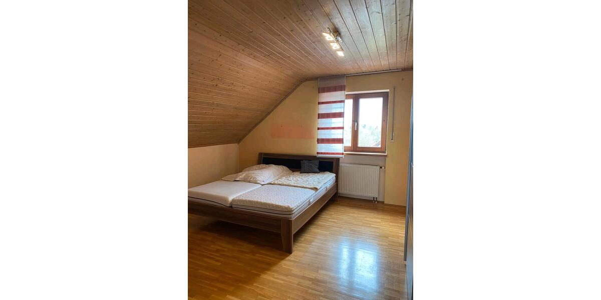 Dachgeschoßwohnung Regensburg Brandlberg - 2.5 Zimmer, 75 m&sup2;, 925&euro; | Angebot:26519043